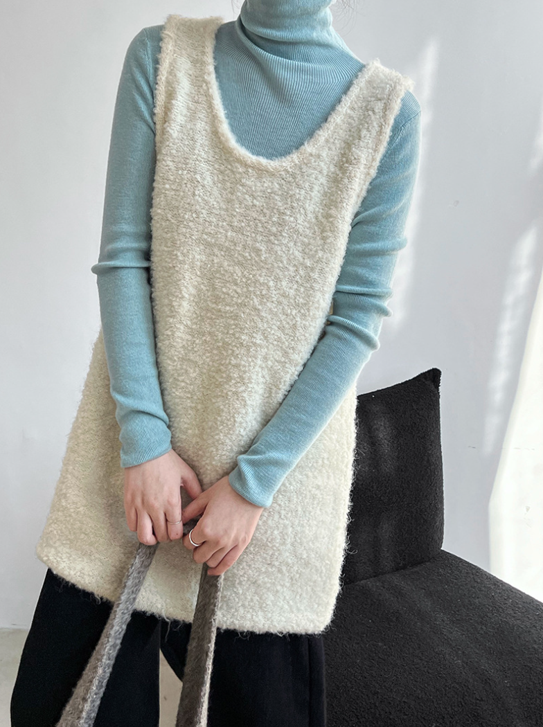 ボアタッチニットベストワンピース