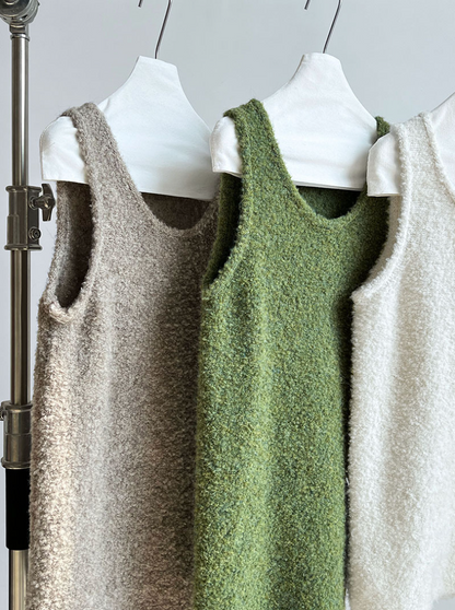 ボアタッチニットベストワンピース