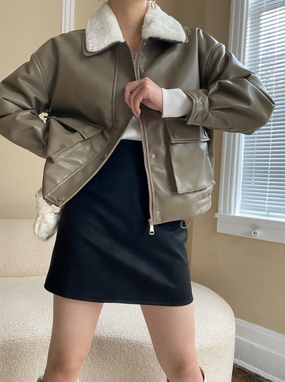 フェイクレザーミニスカート