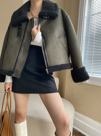 フェイクレザーミニスカート