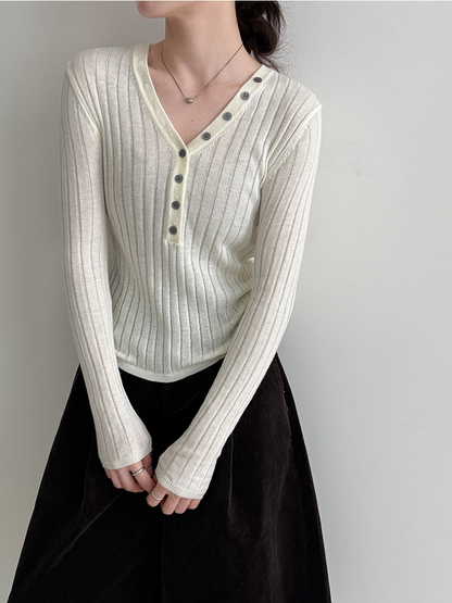 リブVネックボタンニットトップス