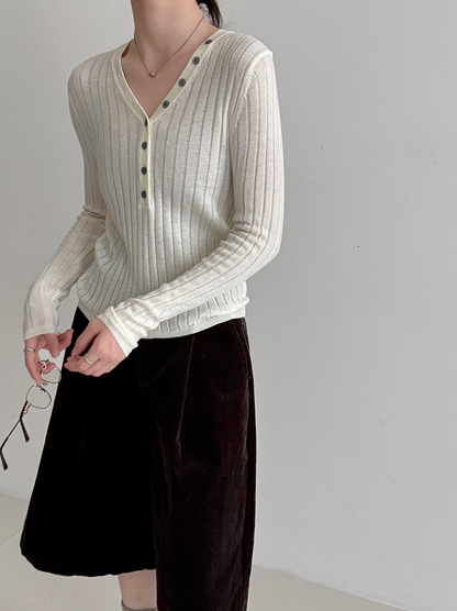 リブVネックボタンニットトップス