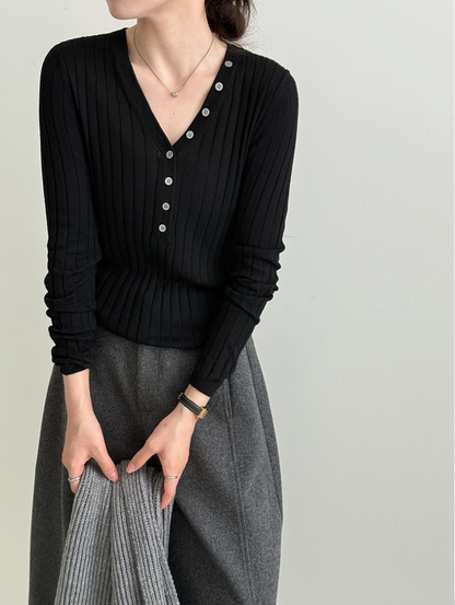 リブVネックボタンニットトップス