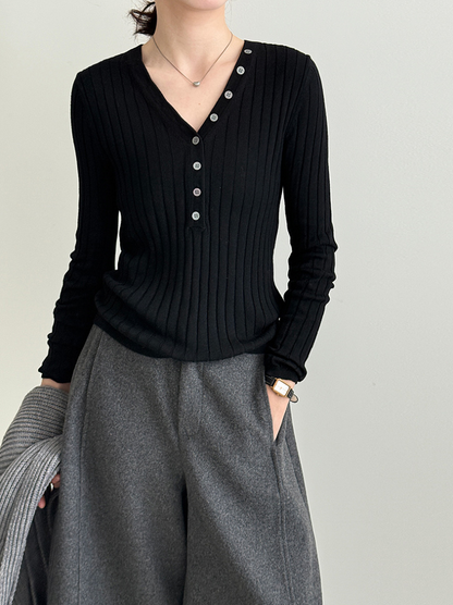 リブVネックボタンニットトップス