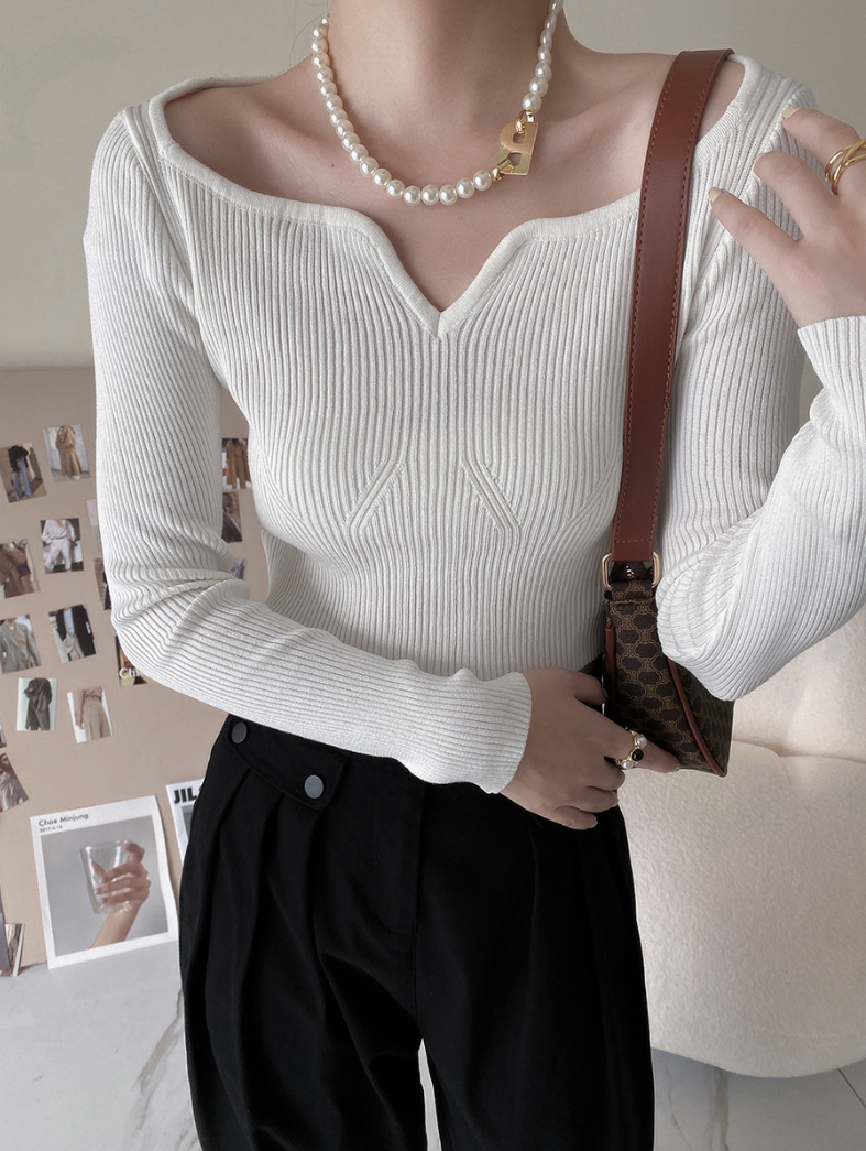 カーブネックリブニットトップス