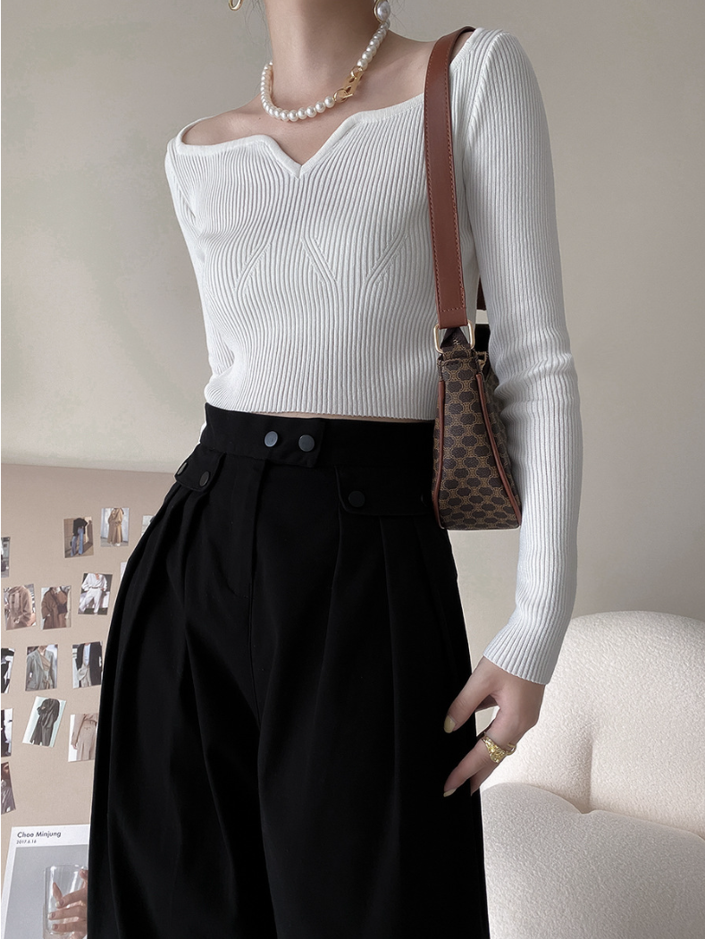 カーブネックリブニットトップス