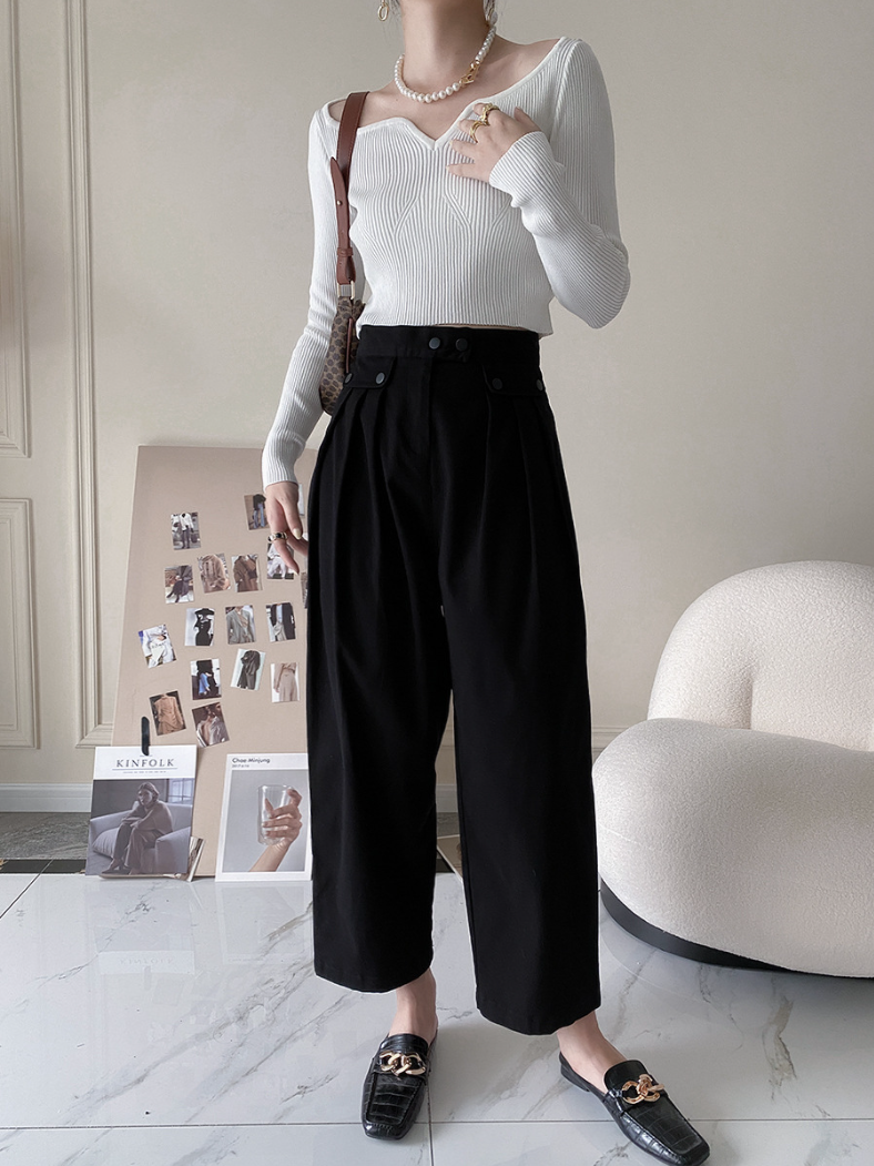 カーブネックリブニットトップス