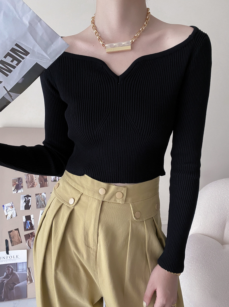 カーブネックリブニットトップス