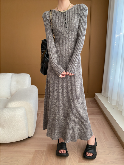 リブニットロングワンピース