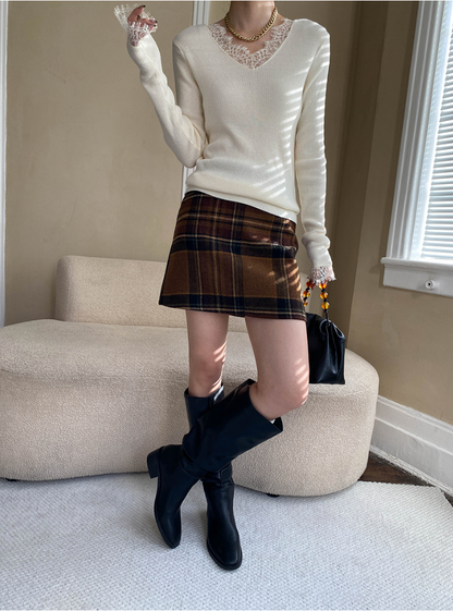 レーストリムVネックリブニット