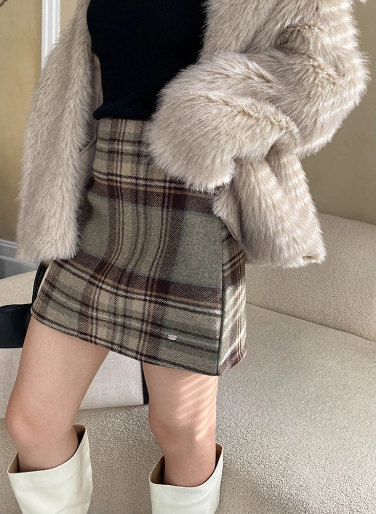 チェックツイードミニスカート