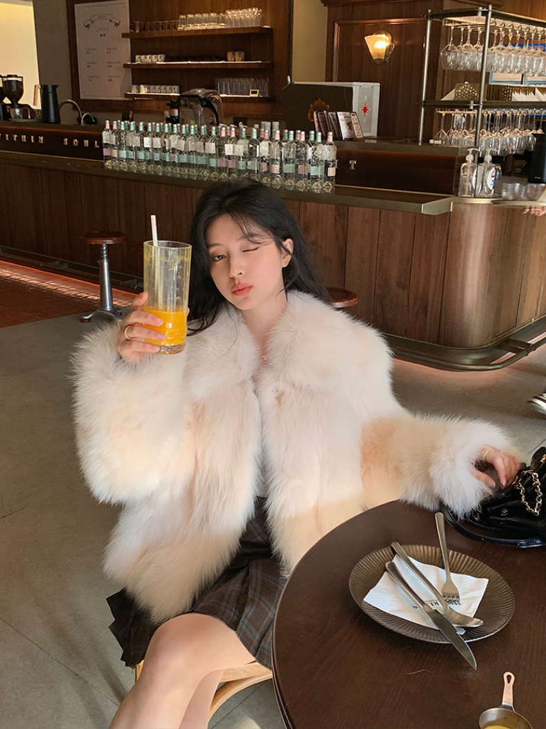 【11/7(金)PM12:00～販売START】フェイクファーショートジャケット