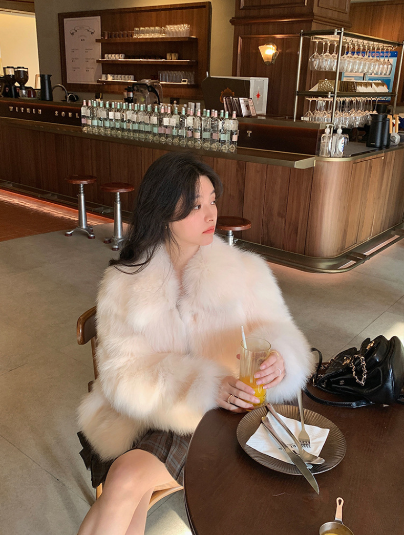 【11/7(金)PM12:00～販売START】フェイクファーショートジャケット