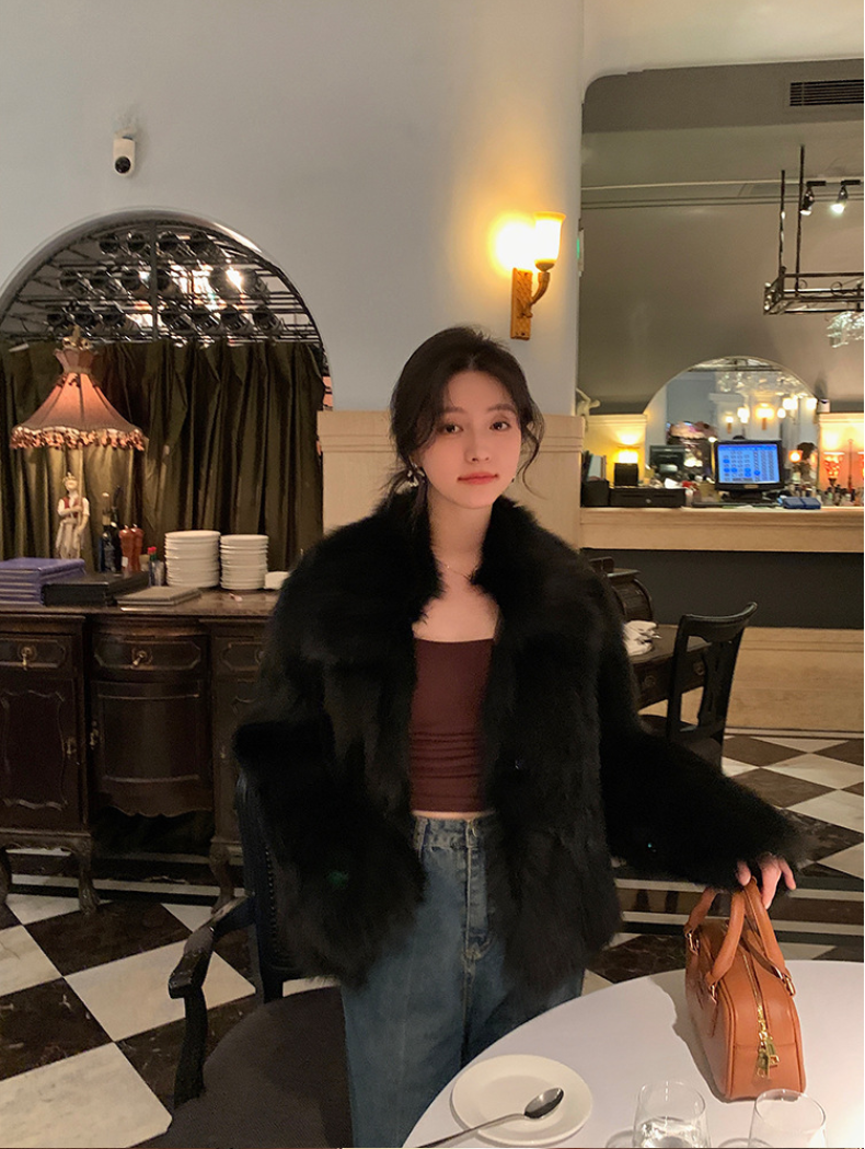 【11/7(金)PM12:00～販売START】フェイクファーショートジャケット