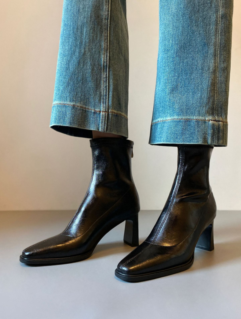 【11/7(金)PM12:00～販売START】フェイクレザーショートブーツ