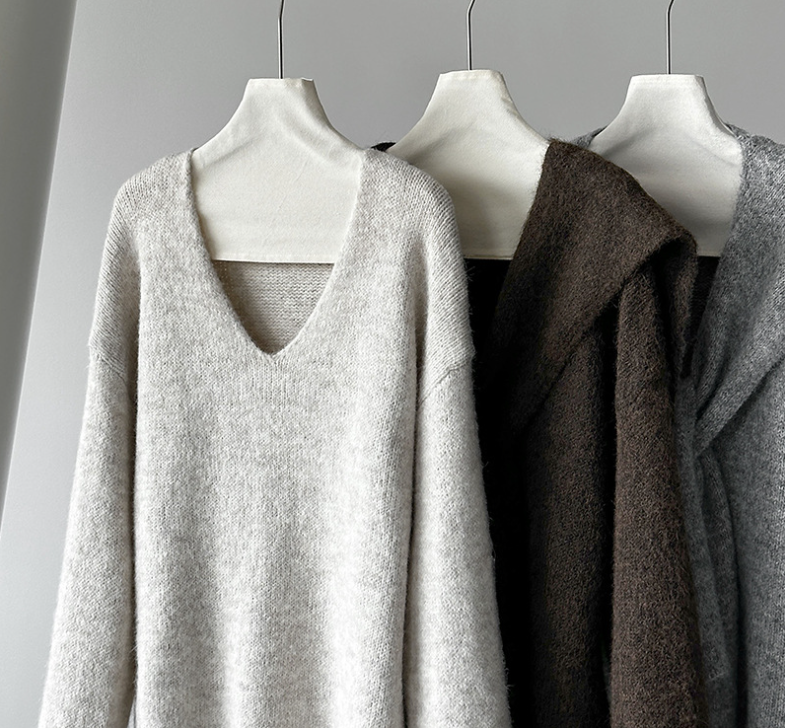 【11/7(金)PM12:00～販売START】ニットショール付きVネックプルオーバー