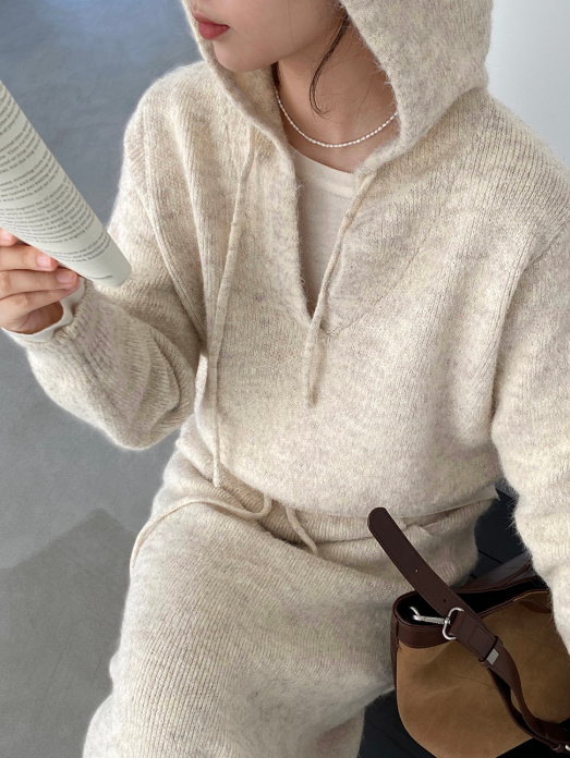 モヘアライクフーディーニットセットアップ