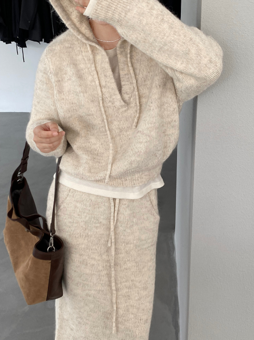 モヘアライクフーディーニットセットアップ