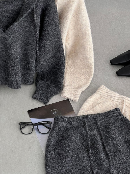 モヘアライクフーディーニットセットアップ