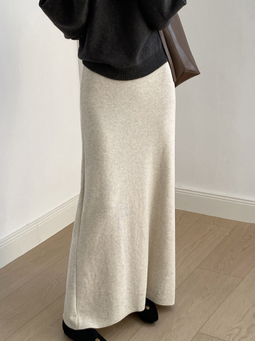 ニットナローロングスカート