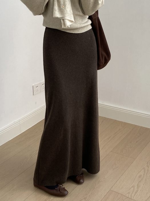 ニットナローロングスカート