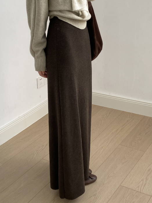ニットナローロングスカート