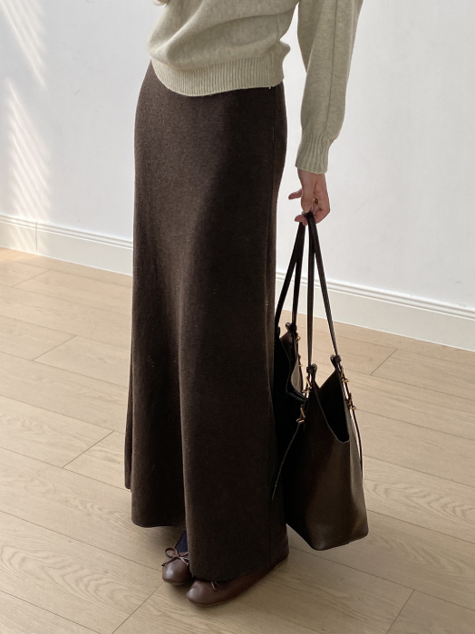 ニットナローロングスカート