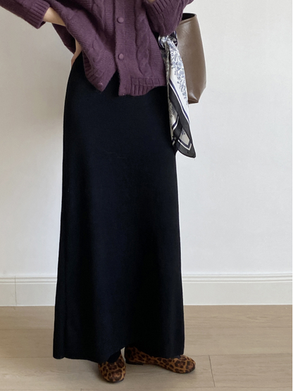 ニットナローロングスカート