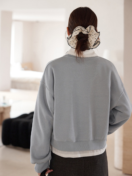 ショート丈ロゴスウェット