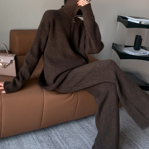 ハーフジップリブニットセットアップ