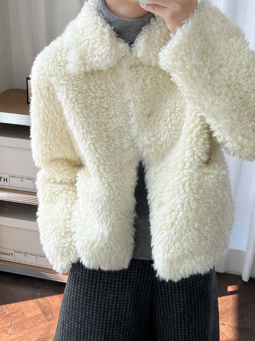 ボアシャギーショートジャケット