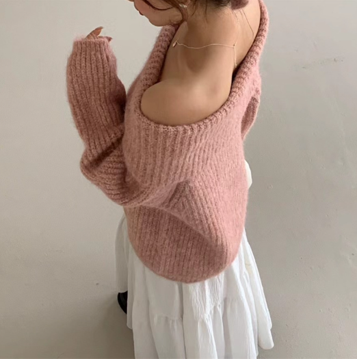 オフショルダーモヘアタッチルーズニット