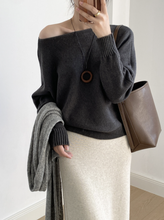 シンプルワンショルニット