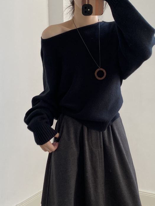 シンプルワンショルニット