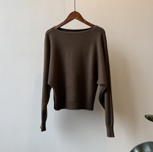 シンプルワンショルニット