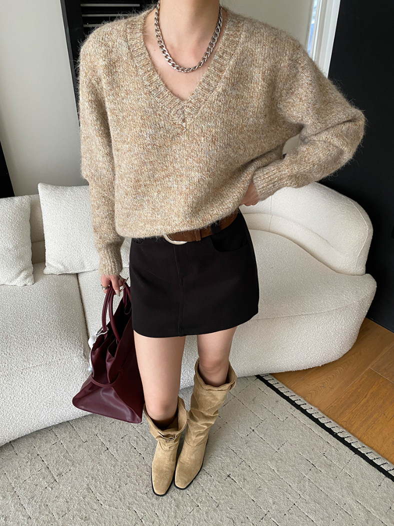 【11/28(金)PM12:00～販売START】Vネックループニットプルオーバ―