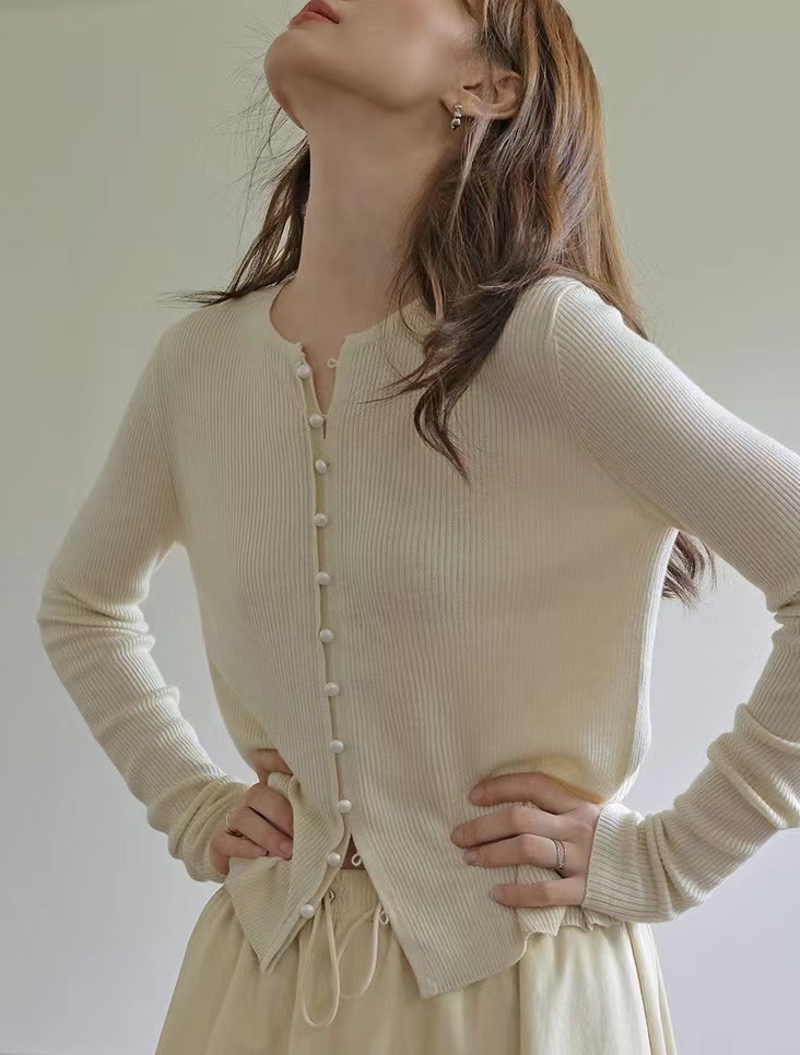 パールボタンリブニットカーデトップス