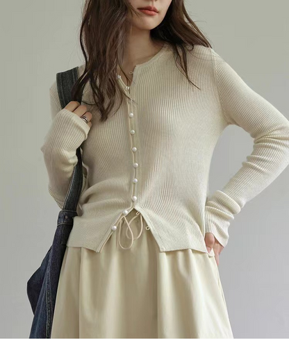 パールボタンリブニットカーデトップス