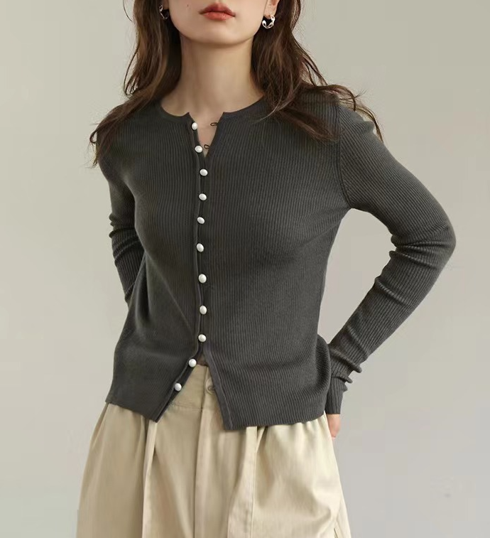 パールボタンリブニットカーデトップス