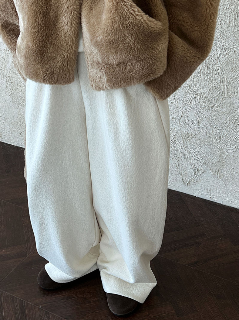 ボリュームワイドパンツ