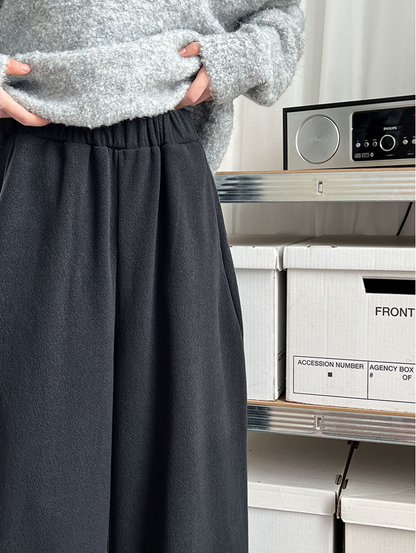 ボリュームワイドパンツ