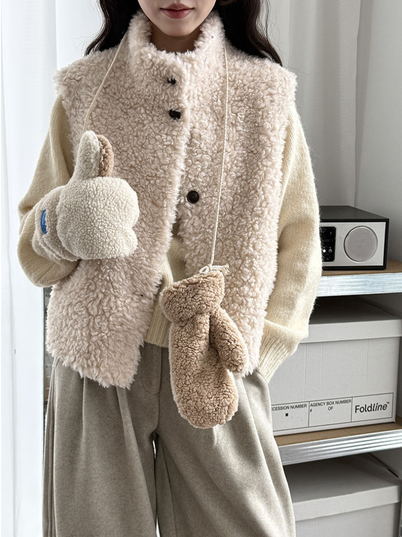 ムートンタッチショートベスト