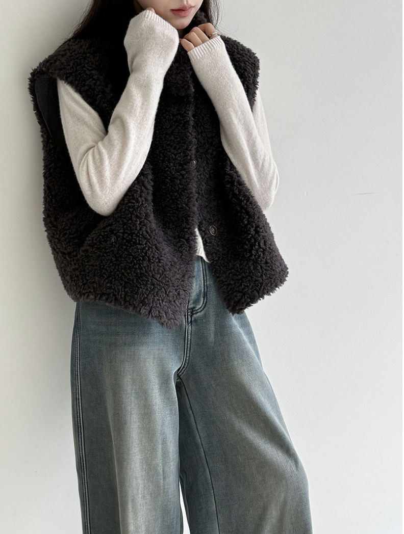 ムートンタッチショートベスト