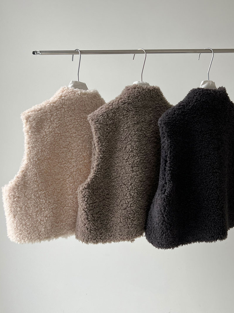 ムートンタッチショートベスト