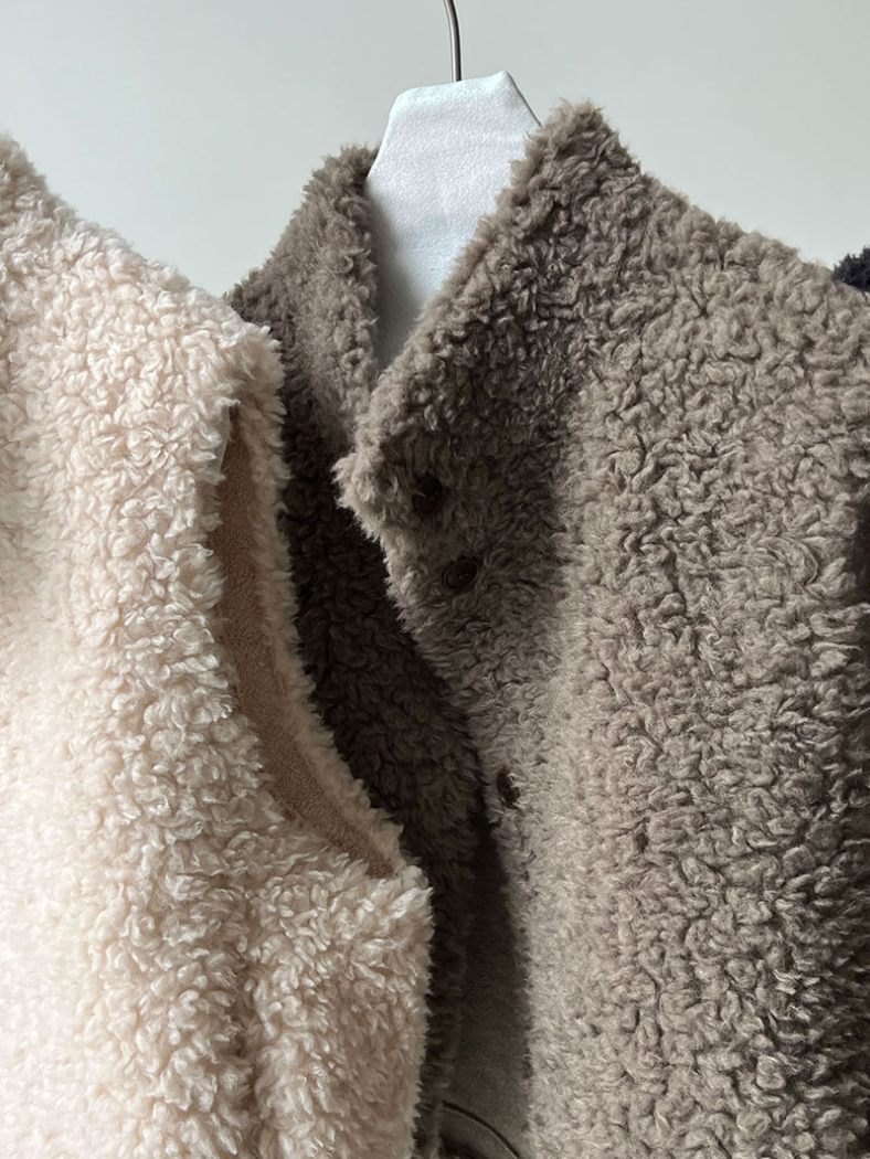 ムートンタッチショートベスト