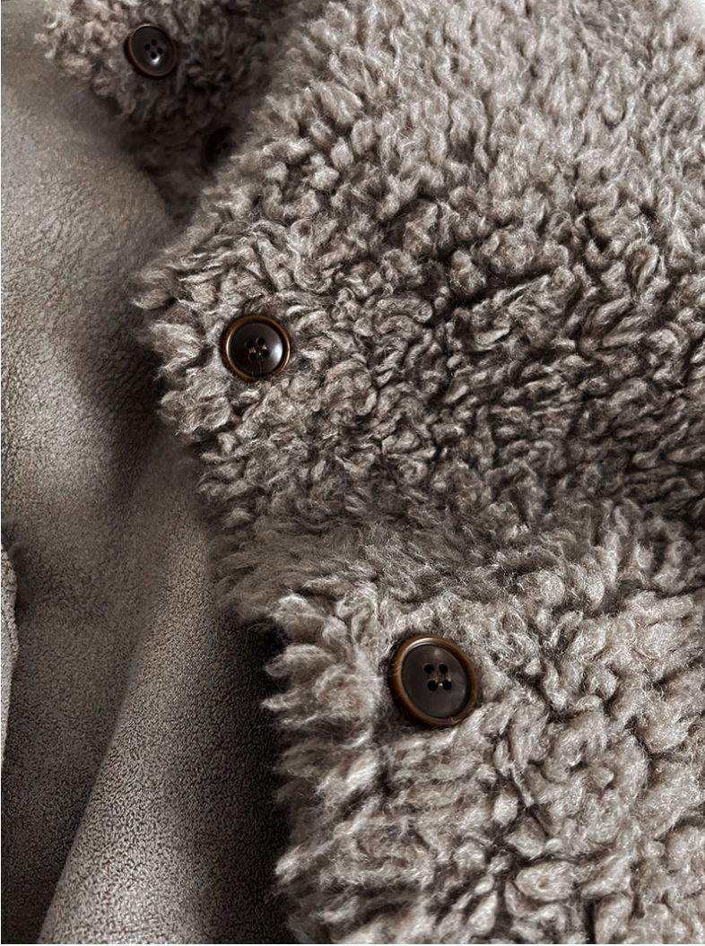 ムートンタッチショートベスト