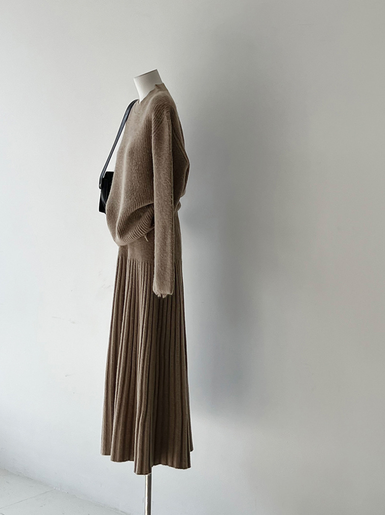 ［ SET ］ルーズフィットダメージニット×ロングスカートセット