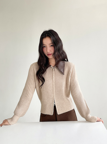 フェイクレザーカラーリブジップニットトップス