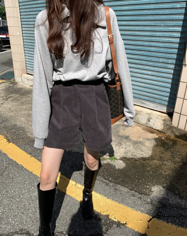 コーデュロイハイウエストタックショートパンツ