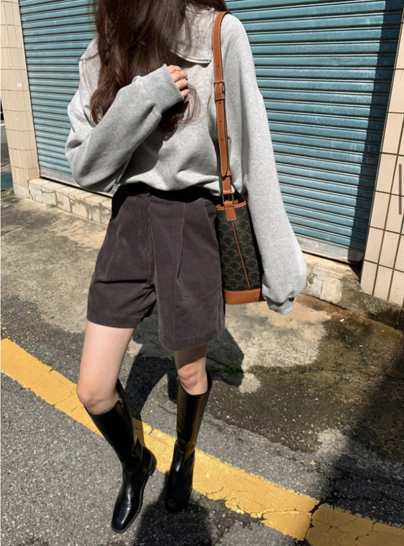 コーデュロイハイウエストタックショートパンツ